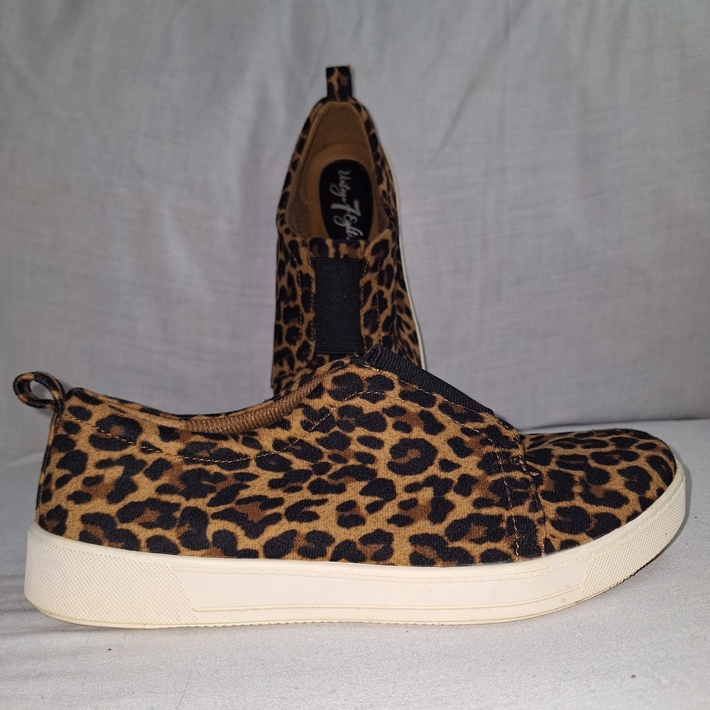Vintage 7 Eight Women's Flats Slip-on Rounded Toe Shoe Size 8 M Laura Leopard